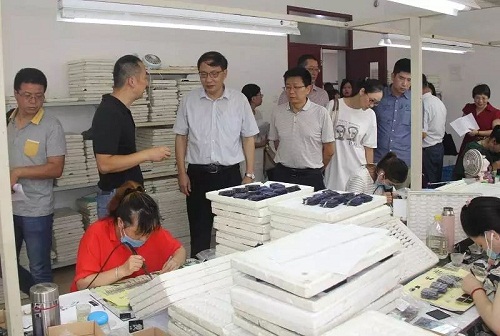 我校九三学社部分社员赴南通通州区考察调研